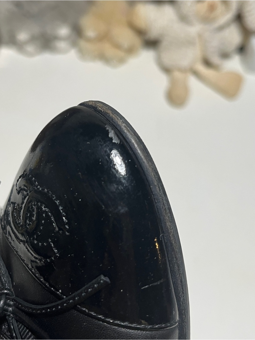 CHANEL Black Leather Ballet Flats with Patent Cap Toe and Logo - Picture 14 of 14